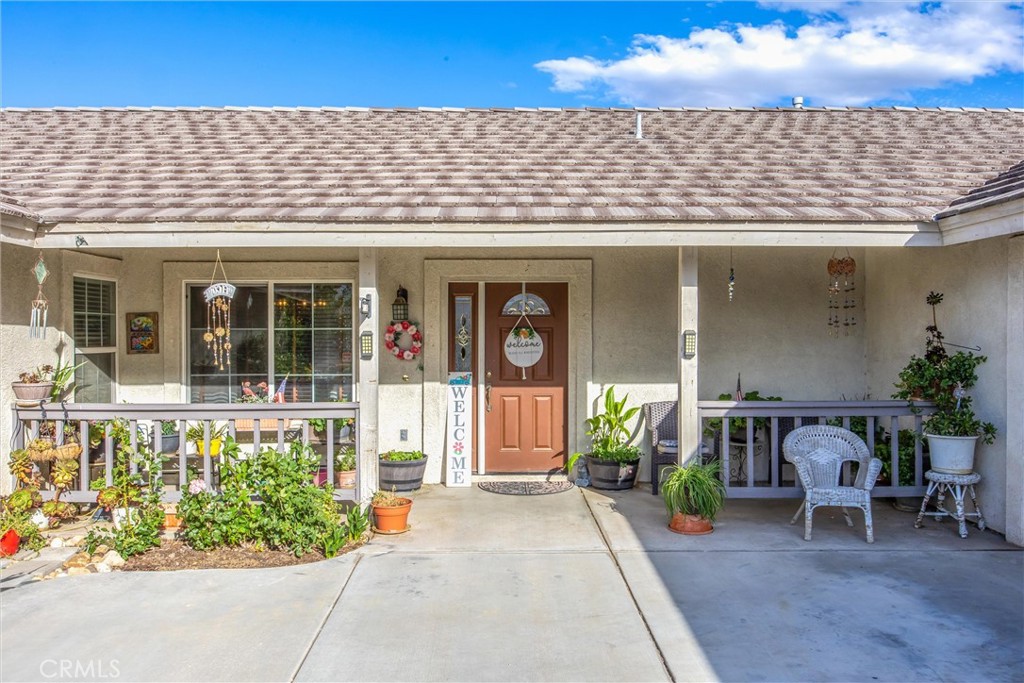 13997 Riverside Property Photo 5