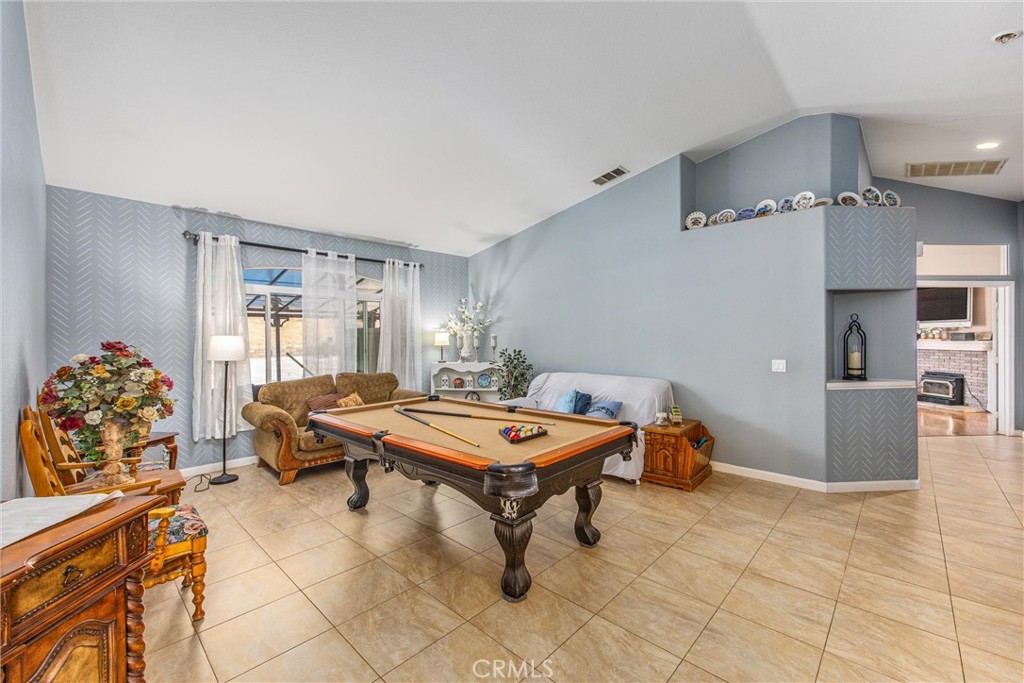 13997 Riverside Property Photo 8