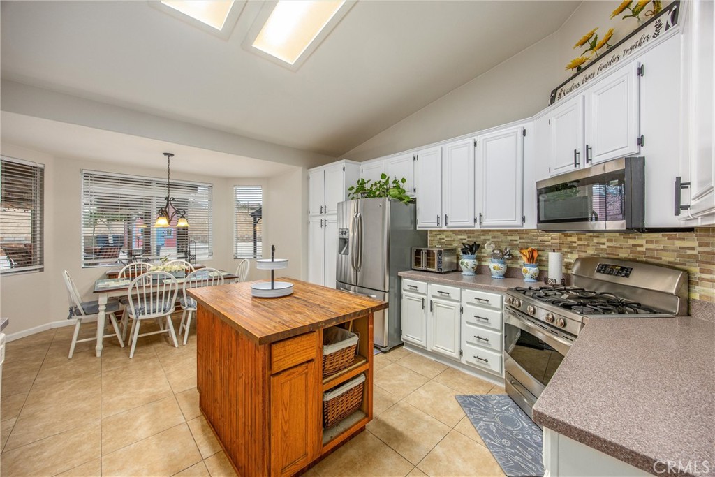 13997 Riverside Property Photo 13