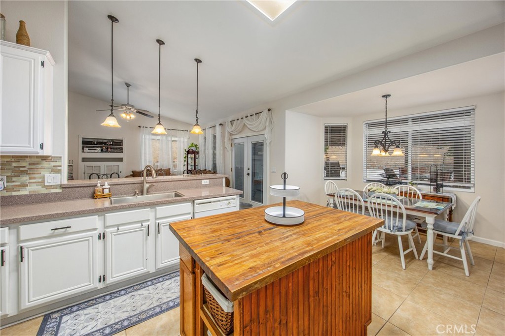 13997 Riverside Property Photo 16