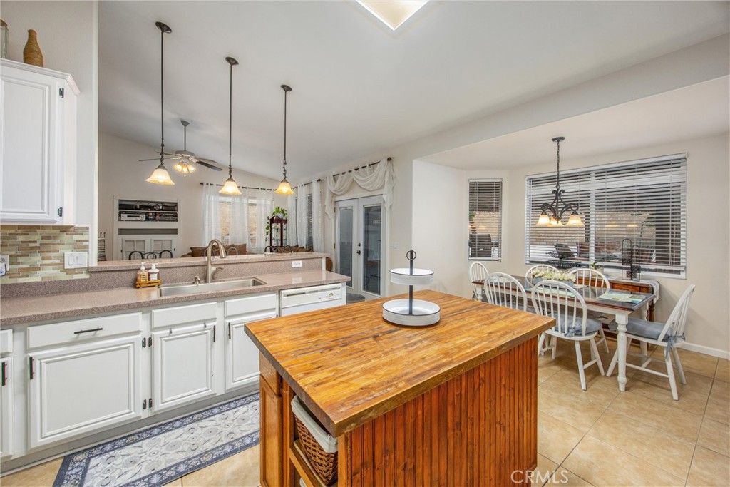 13997 Riverside Property Photo 16