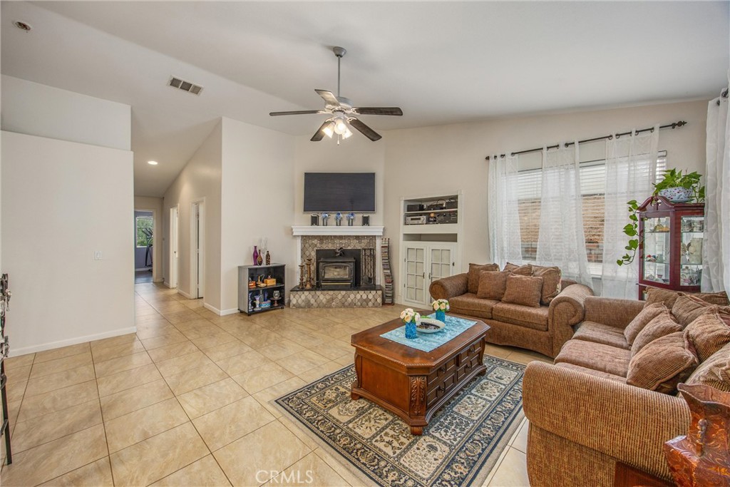 13997 Riverside Property Photo 20