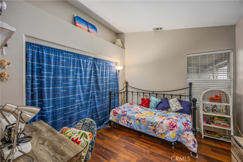 13997 Riverside Property Photo 26