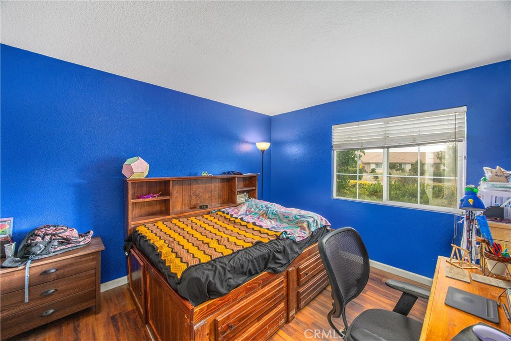 13997 Riverside Property Photo 27