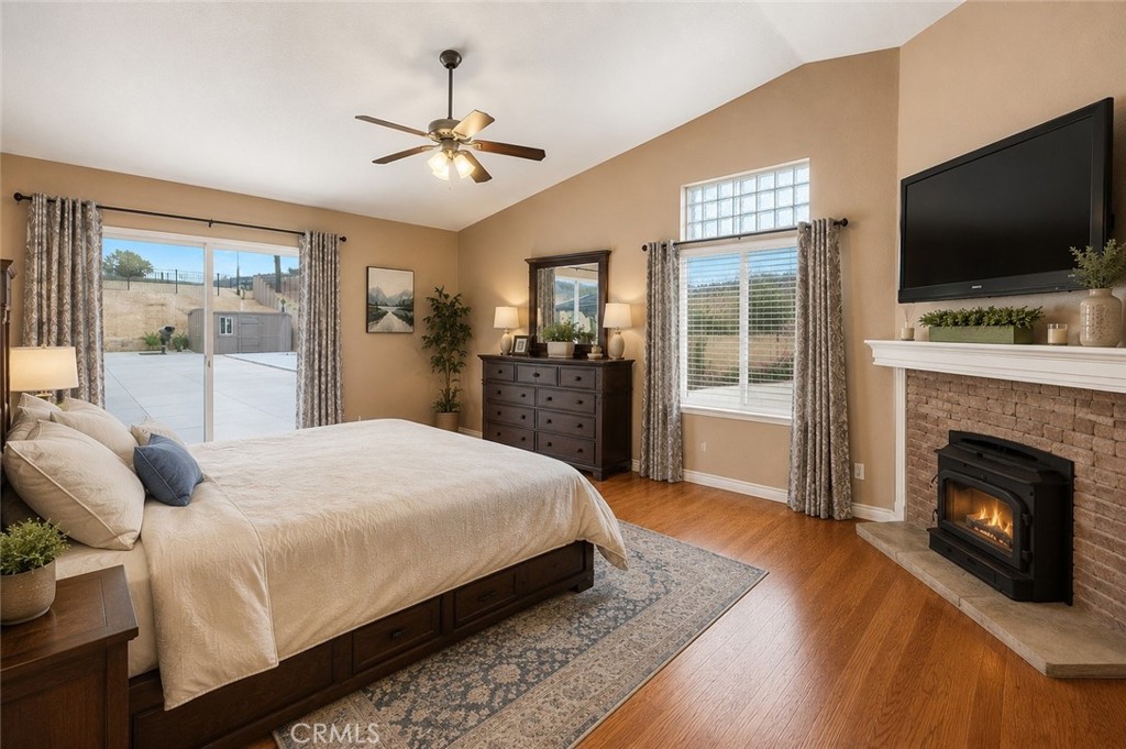 13997 Riverside Property Photo 31