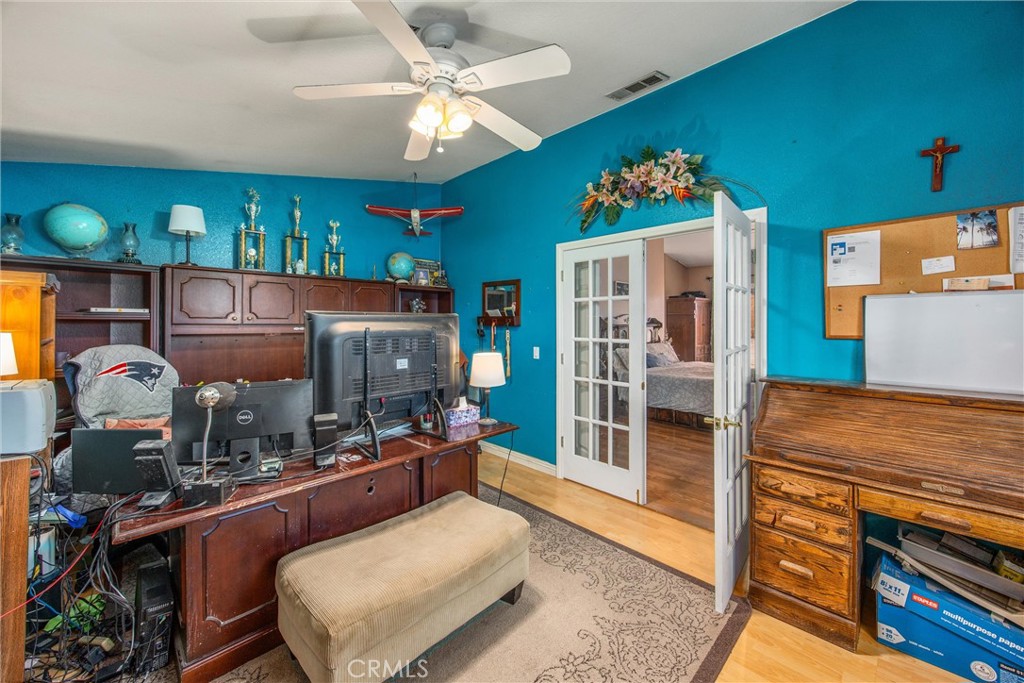 13997 Riverside Property Photo 40