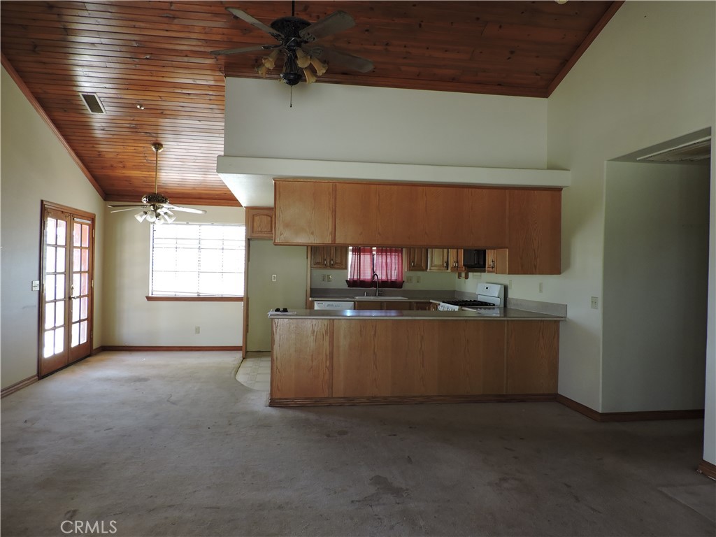 5480 Sunnyslope Property Photo 5