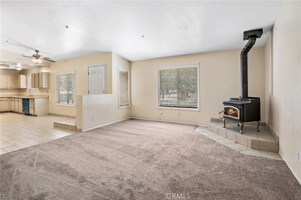 10925 Buttonwood Property Photo 6