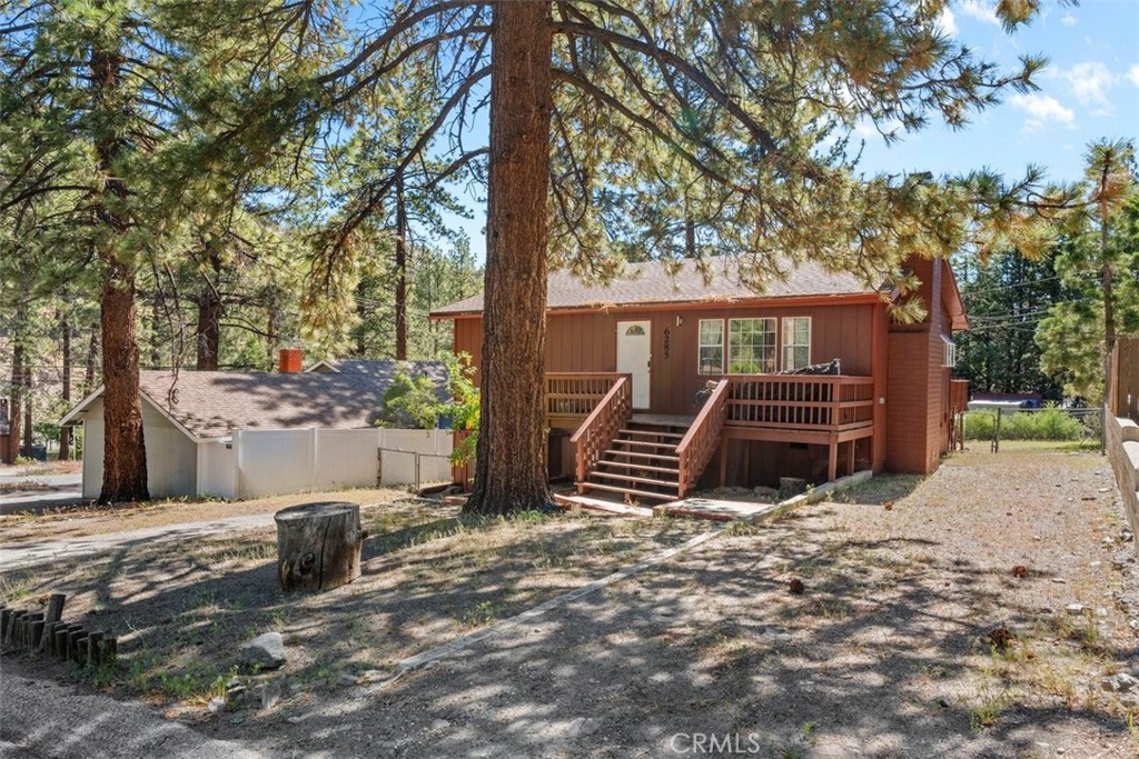 6285 Conifer Property Photo 4