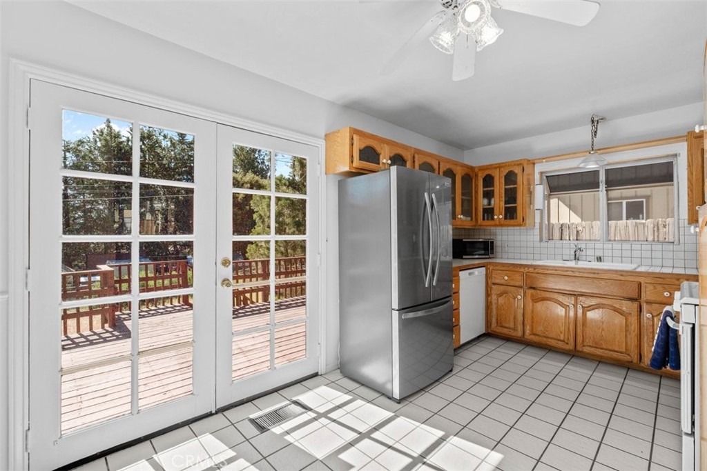 6285 Conifer Property Photo 10