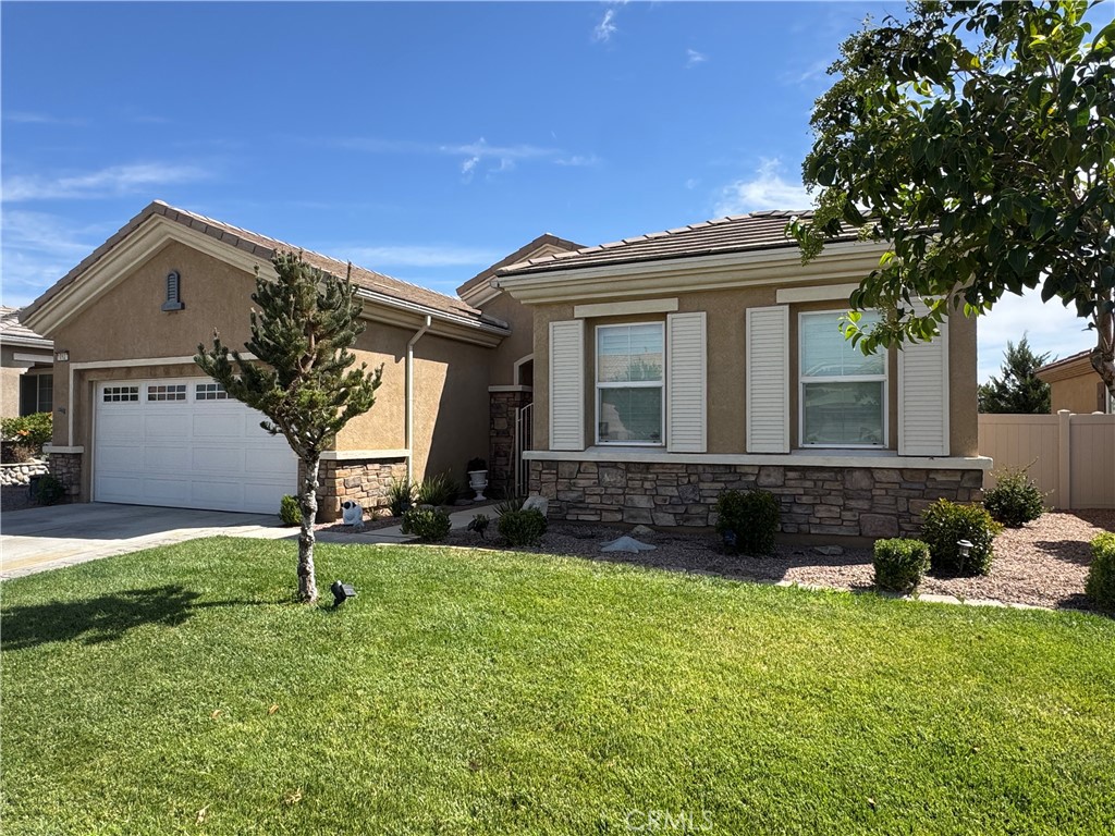 10927 Katepwa Street Property Photo 2
