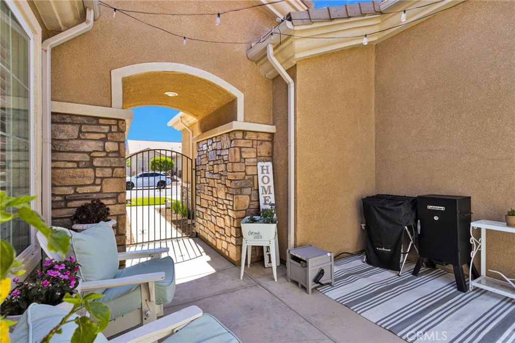 10927 Katepwa Street Property Photo 9