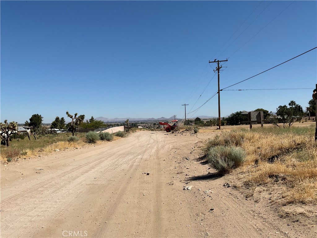 35 Juniper Property Photo 13