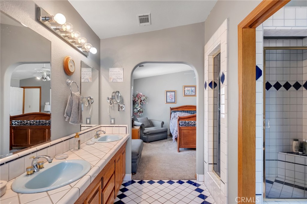 11631 Whitehaven Property Photo 33