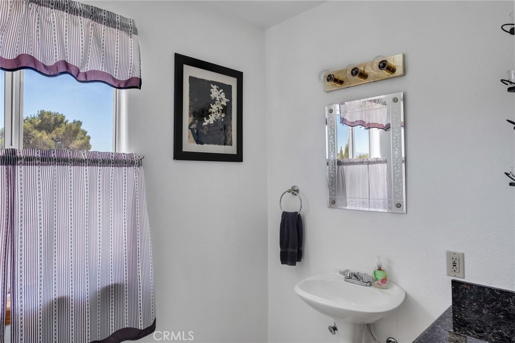 11631 Whitehaven Property Photo 39