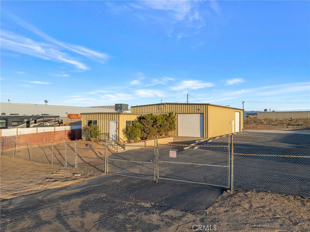 17565 Alder Property Photo 7