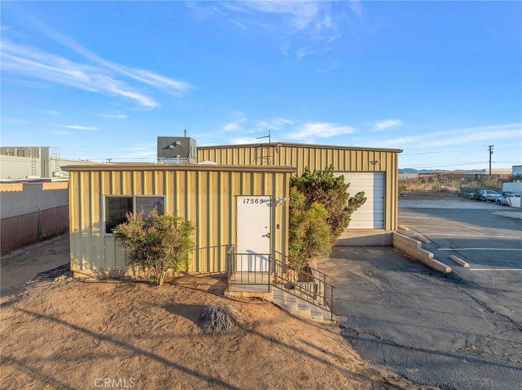 17565 Alder Property Photo 9