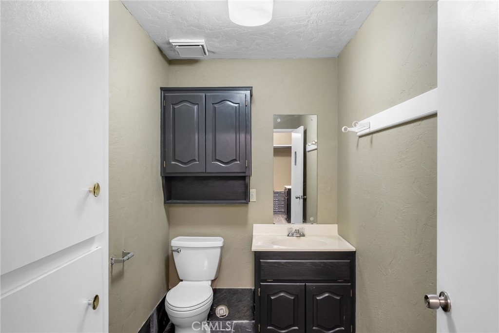 17565 Alder Property Photo 22