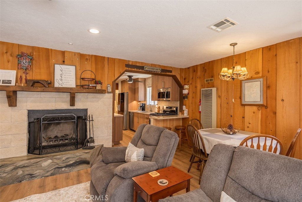 803 Robinhood Boulevard Property Photo 14
