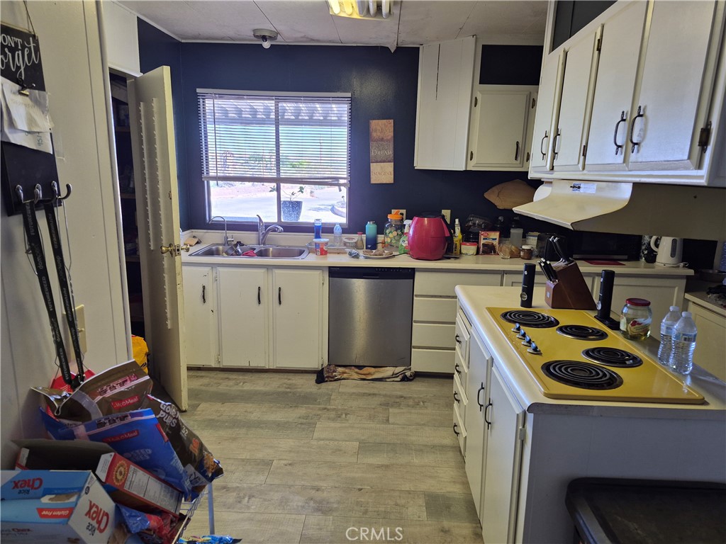 149110 Inyo Court Property Photo 6