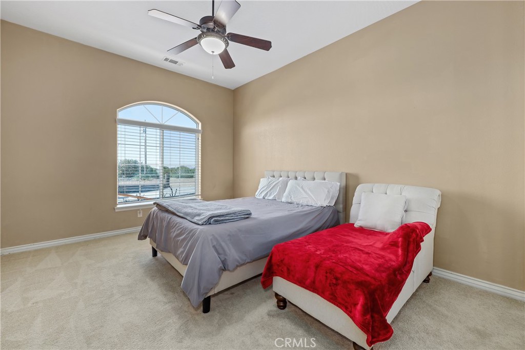12771 Cedar Property Photo 28