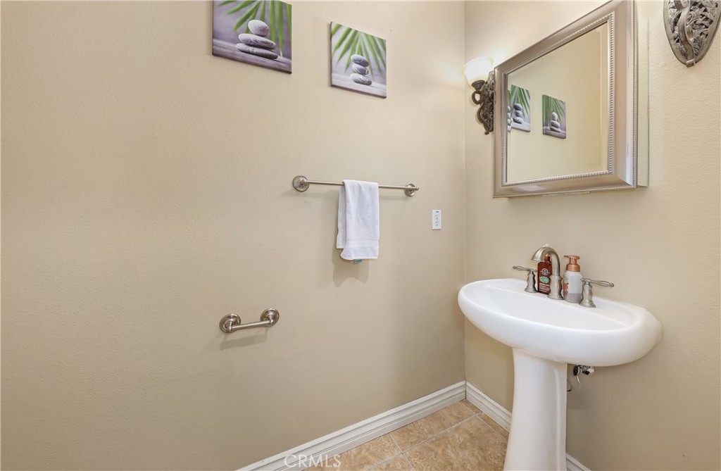 12771 Cedar Property Photo 34