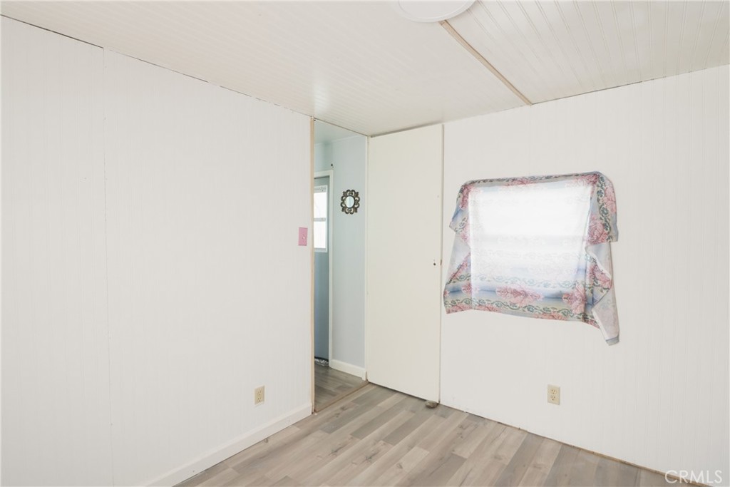9020 Somerset Boulevard 19 Property Photo 9