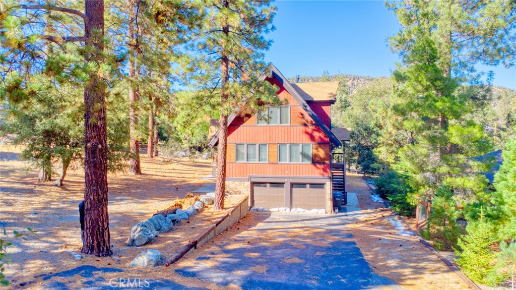 1604 Blackbird Property Photo 3