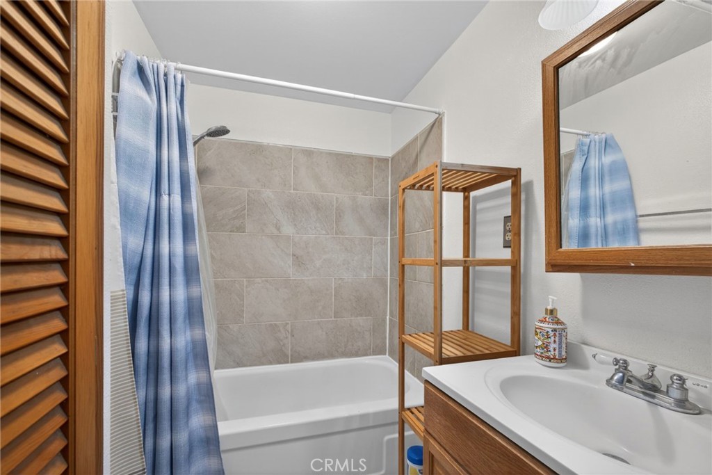 1674 Twin Lakes Property Photo 16