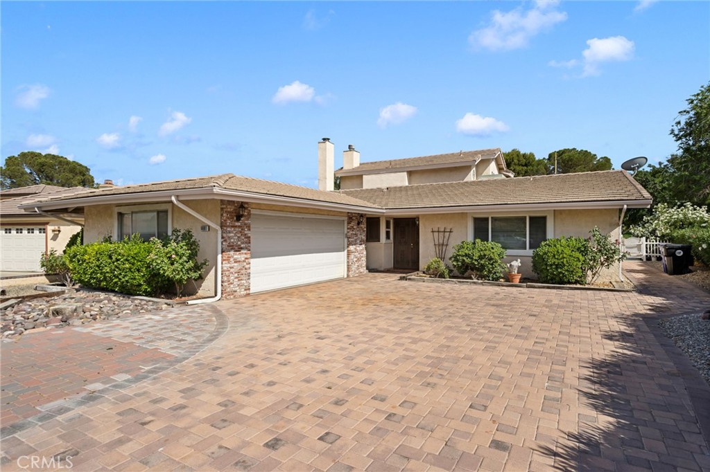 14991 Blue Grass Property Photo 3