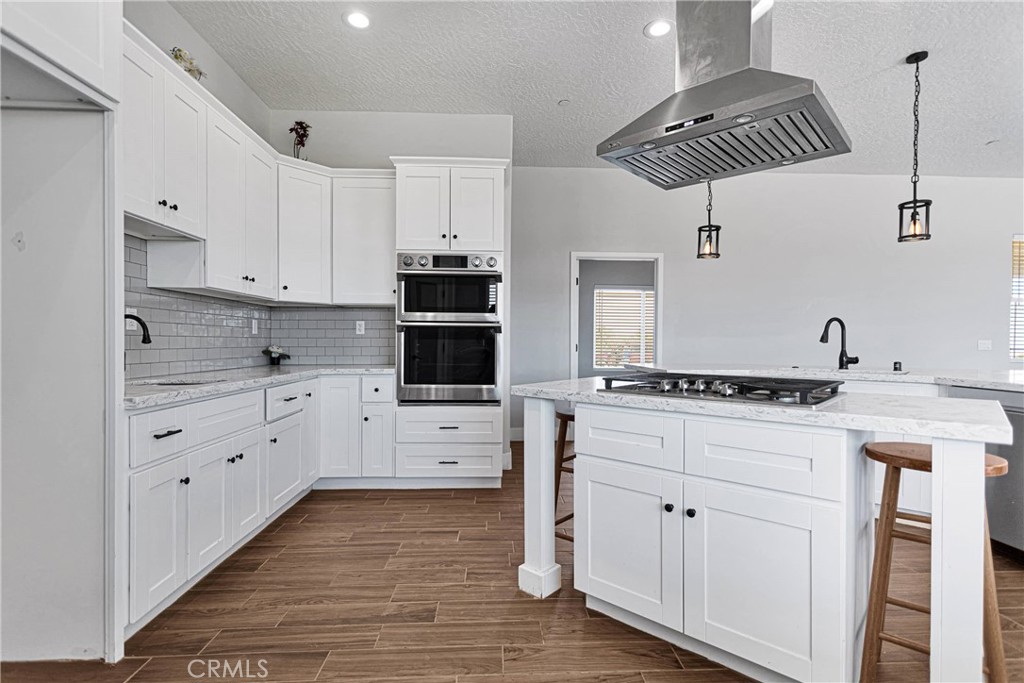 10055 Eaby Property Photo 8