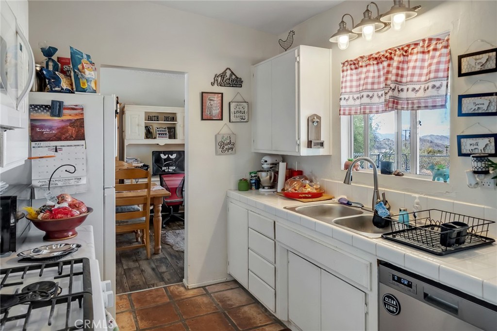 32720 Carnelian Property Photo 11