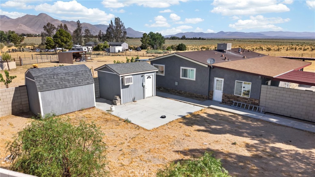5229 Carr Property Photo 33