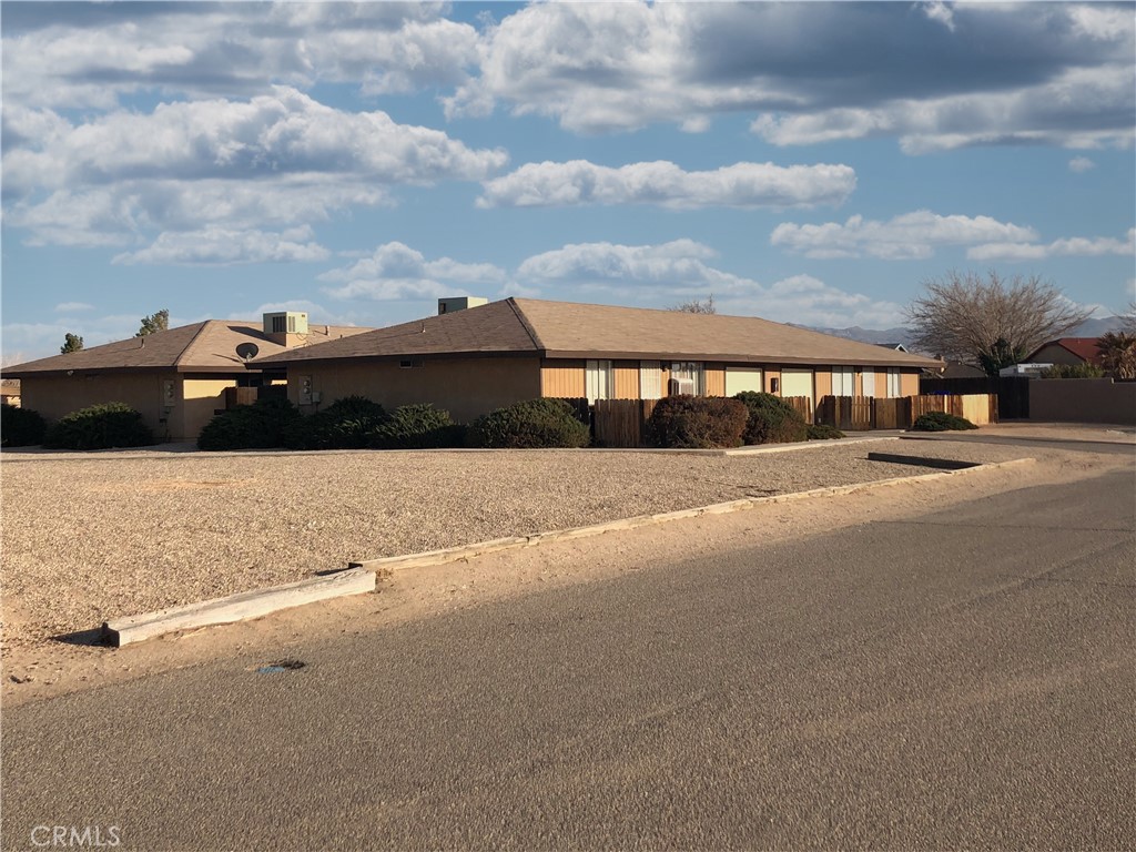 22519 Lucilla Property Photo 1