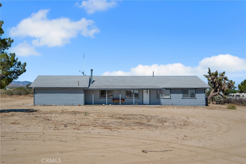 12736 Oasis Property Photo 2