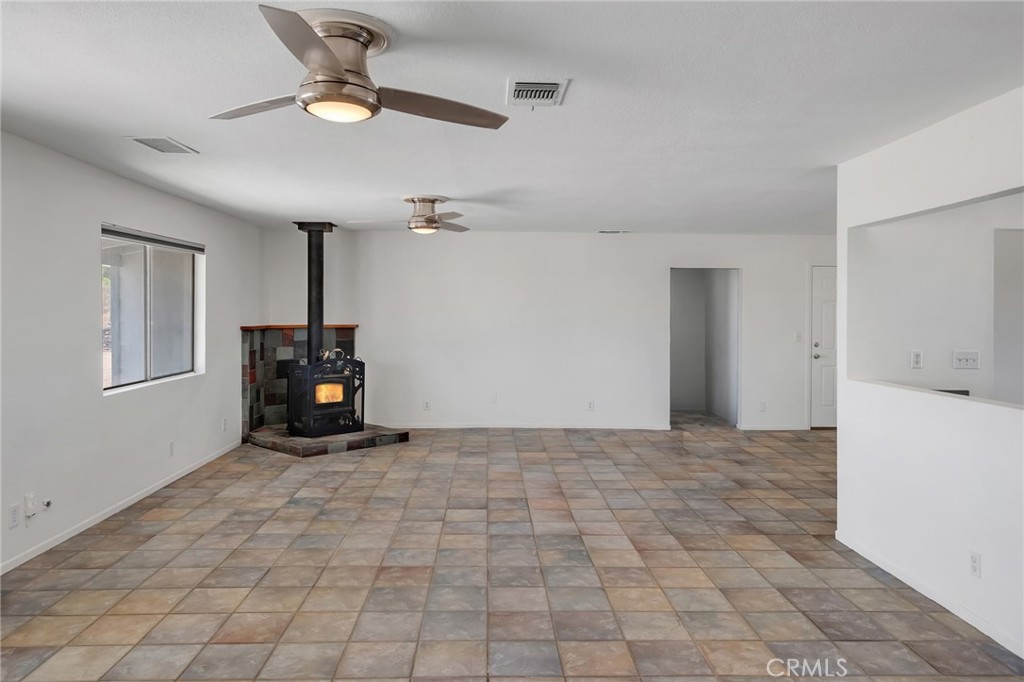 12736 Oasis Property Photo 5