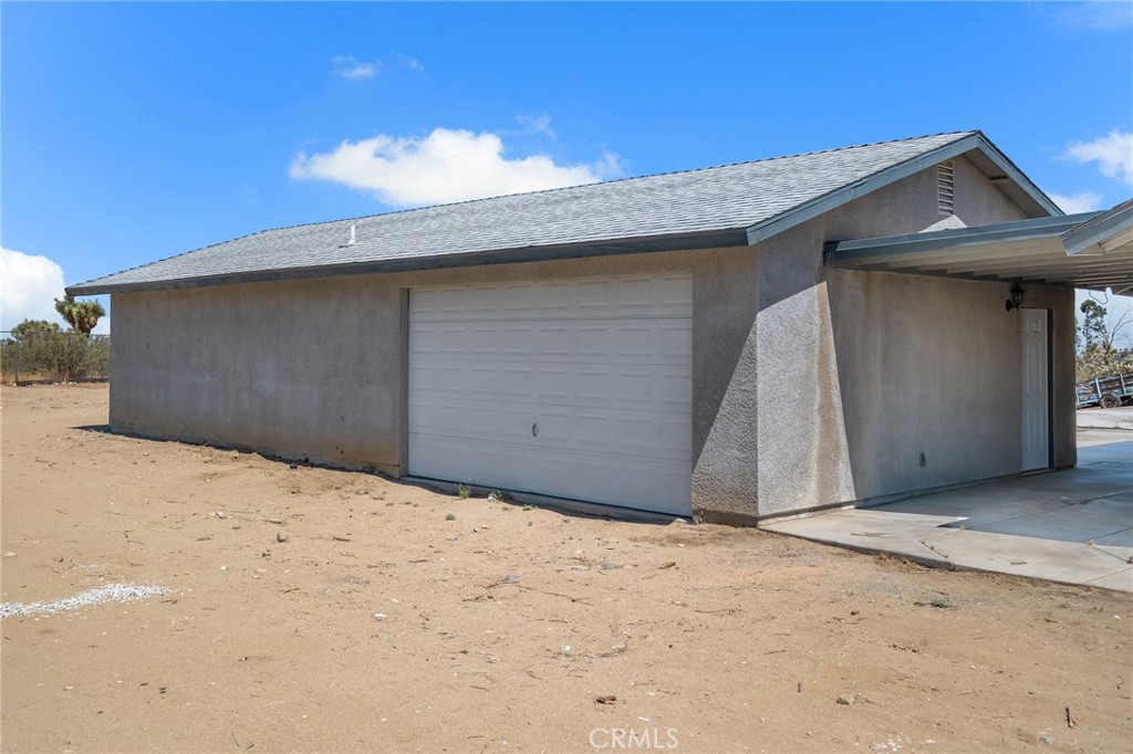 12736 Oasis Property Photo 30