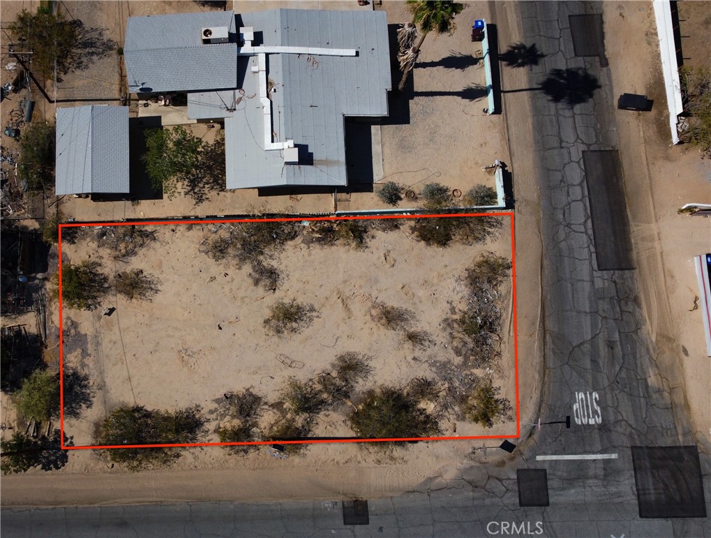 703 Sunnyslope Drive Property Photo 2