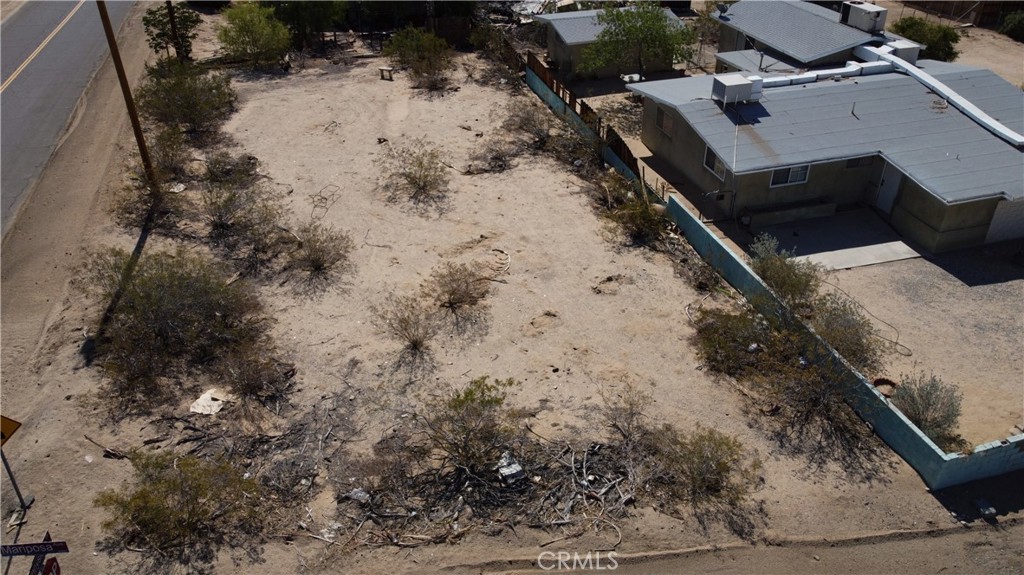 703 Sunnyslope Drive Property Photo 5