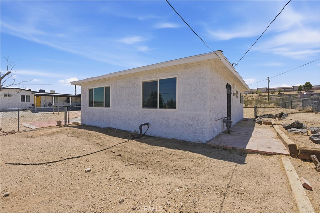 831 Las Amigas Drive Property Photo 2