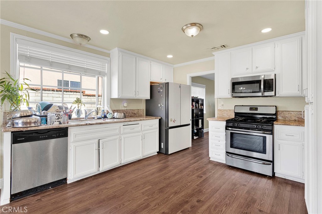 1087 Baseline Road Property Photo 15