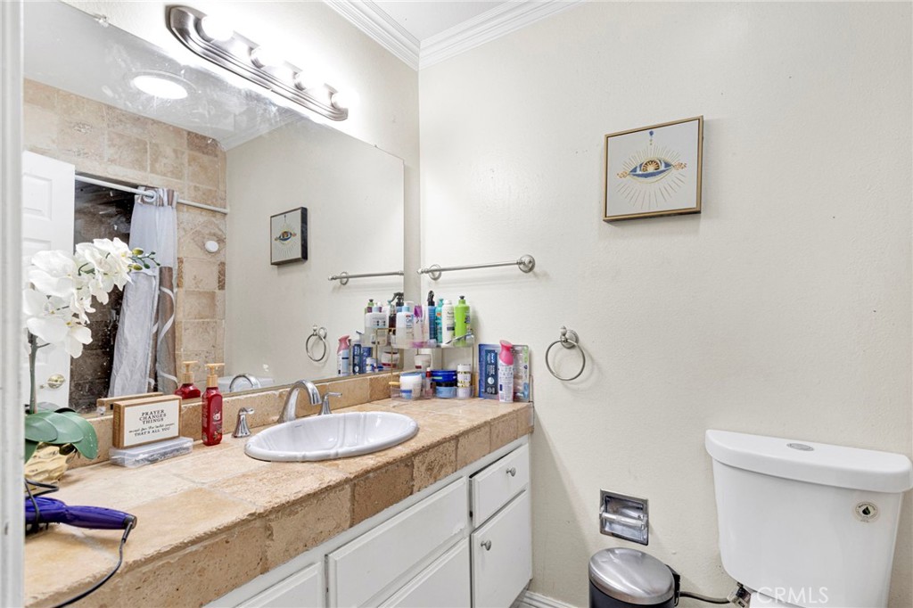 1087 Baseline Road Property Photo 17