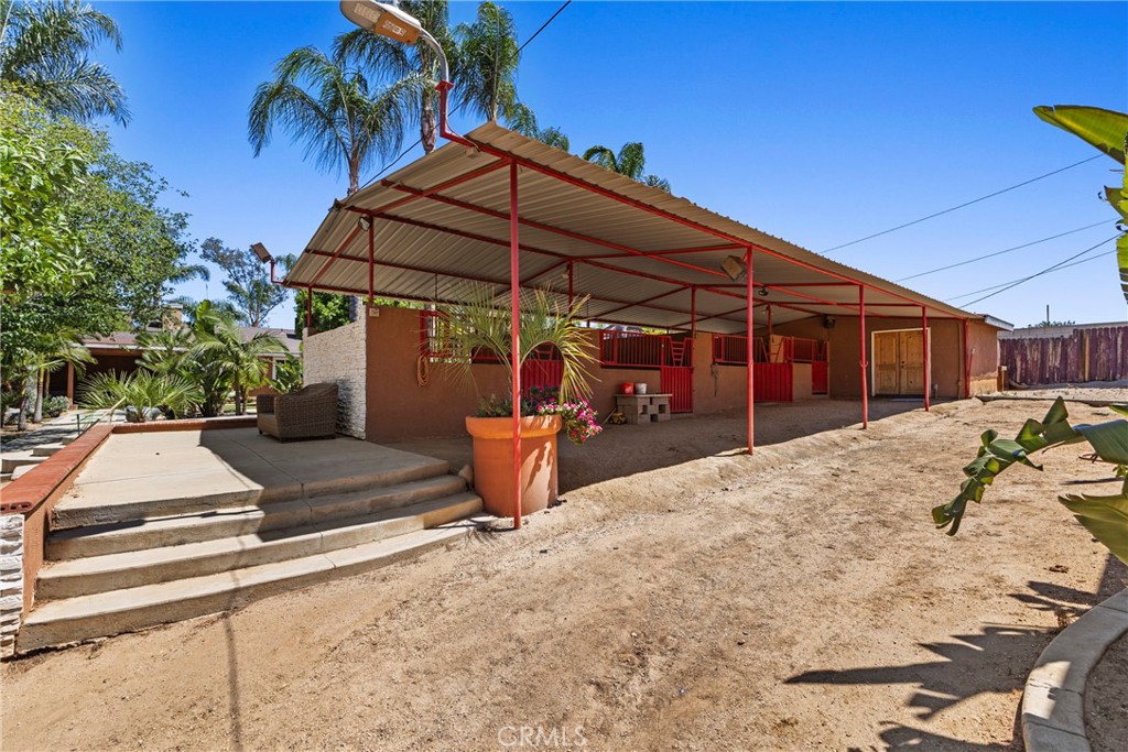 19345 Warren Property Photo
