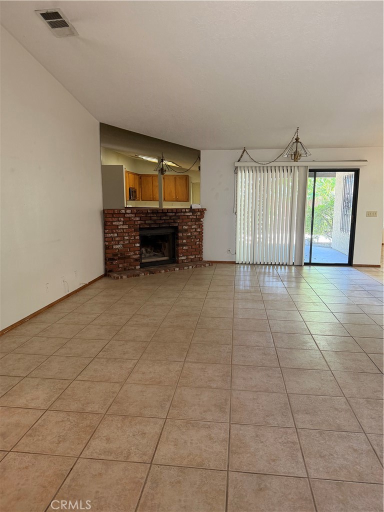 17378 Danbury Property Photo 8