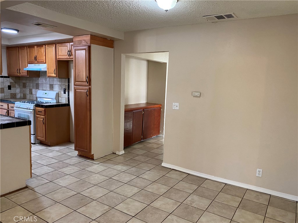 18746 Rock Springs Road Property Photo 7