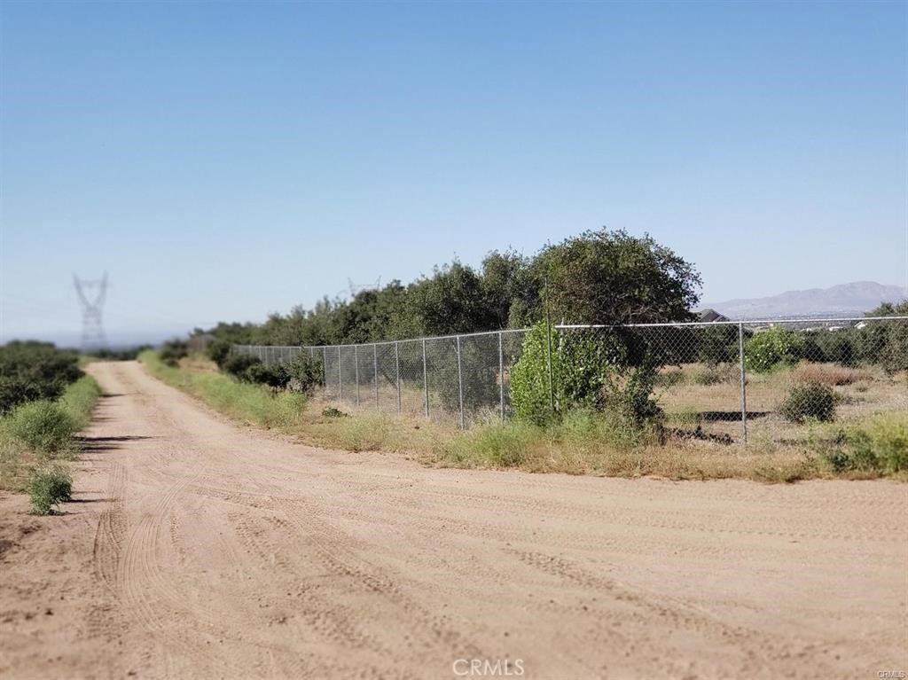 9922 Emerson Road Property Photo 3