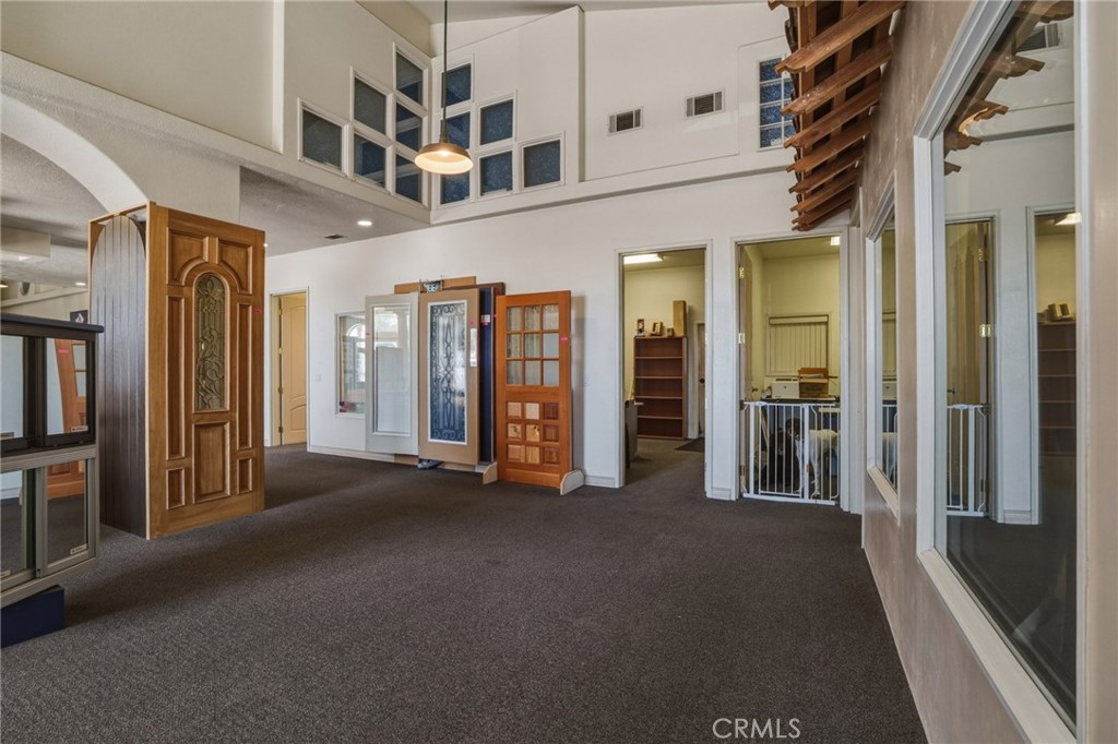 10350 I Avenue Property Photo 22