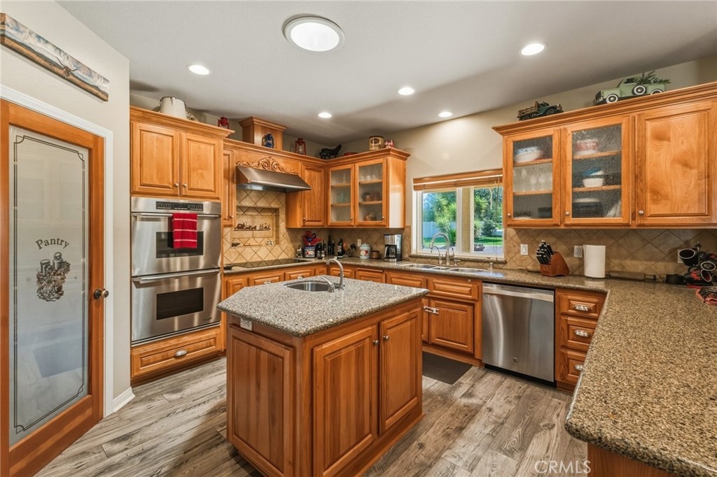 24155 Maze Stone Court Property Photo 8
