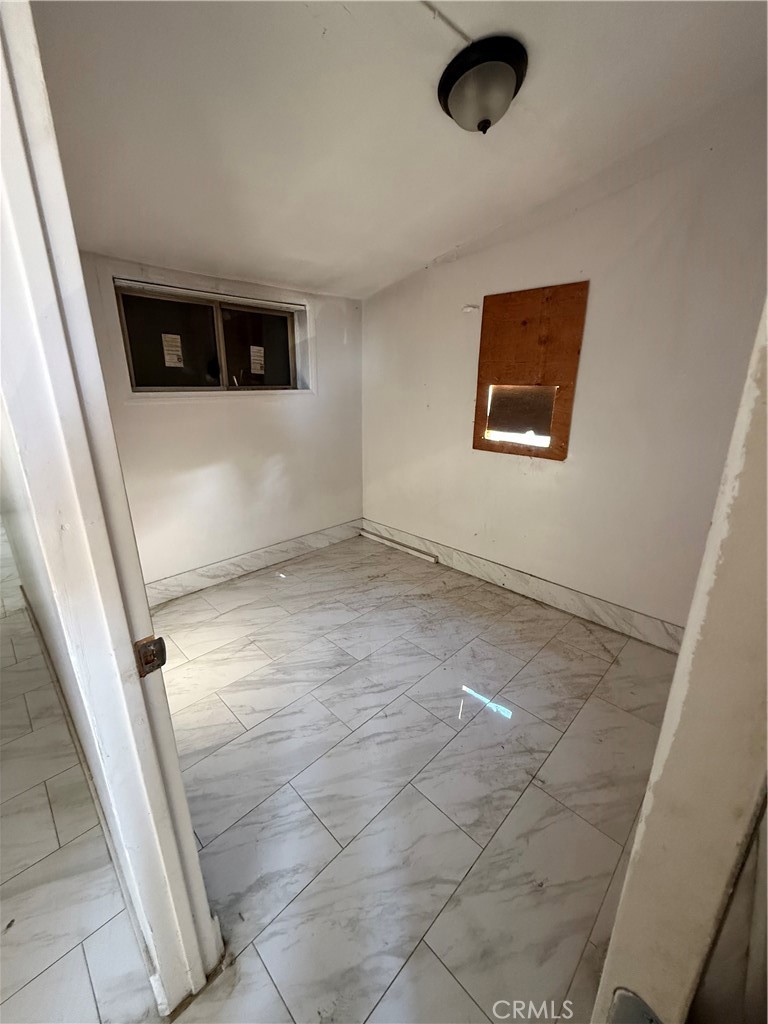 10215 25th Property Photo 5