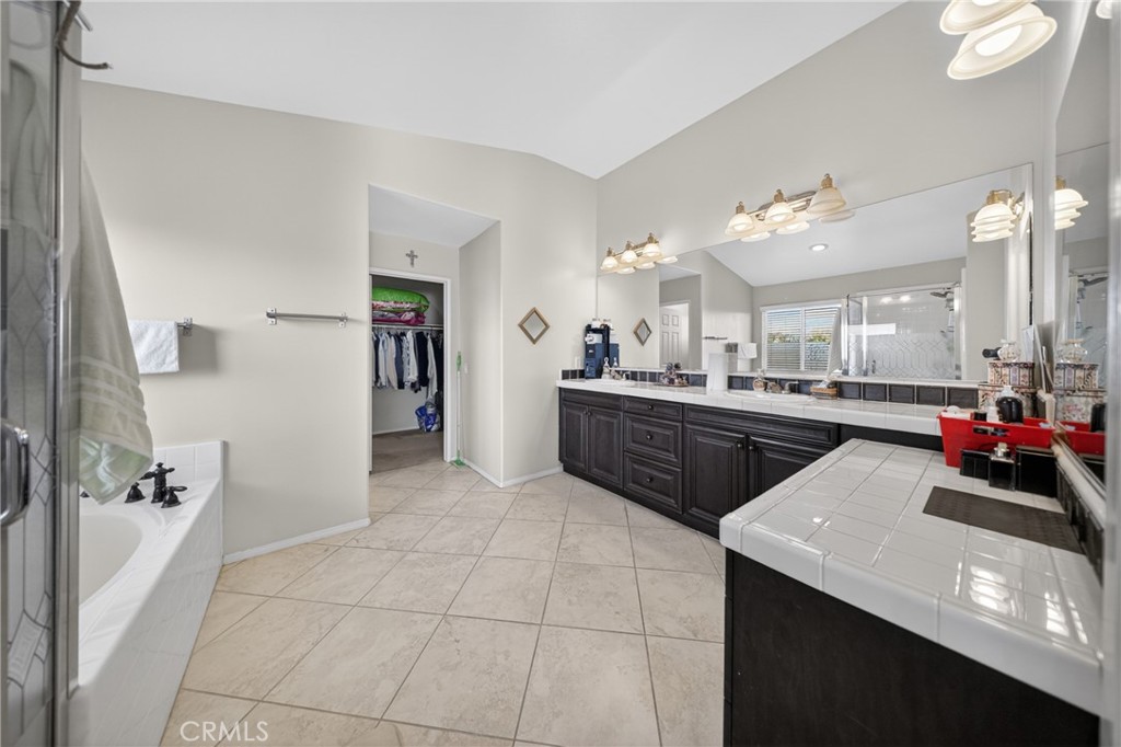 12526 Racimo Court Property Photo 11
